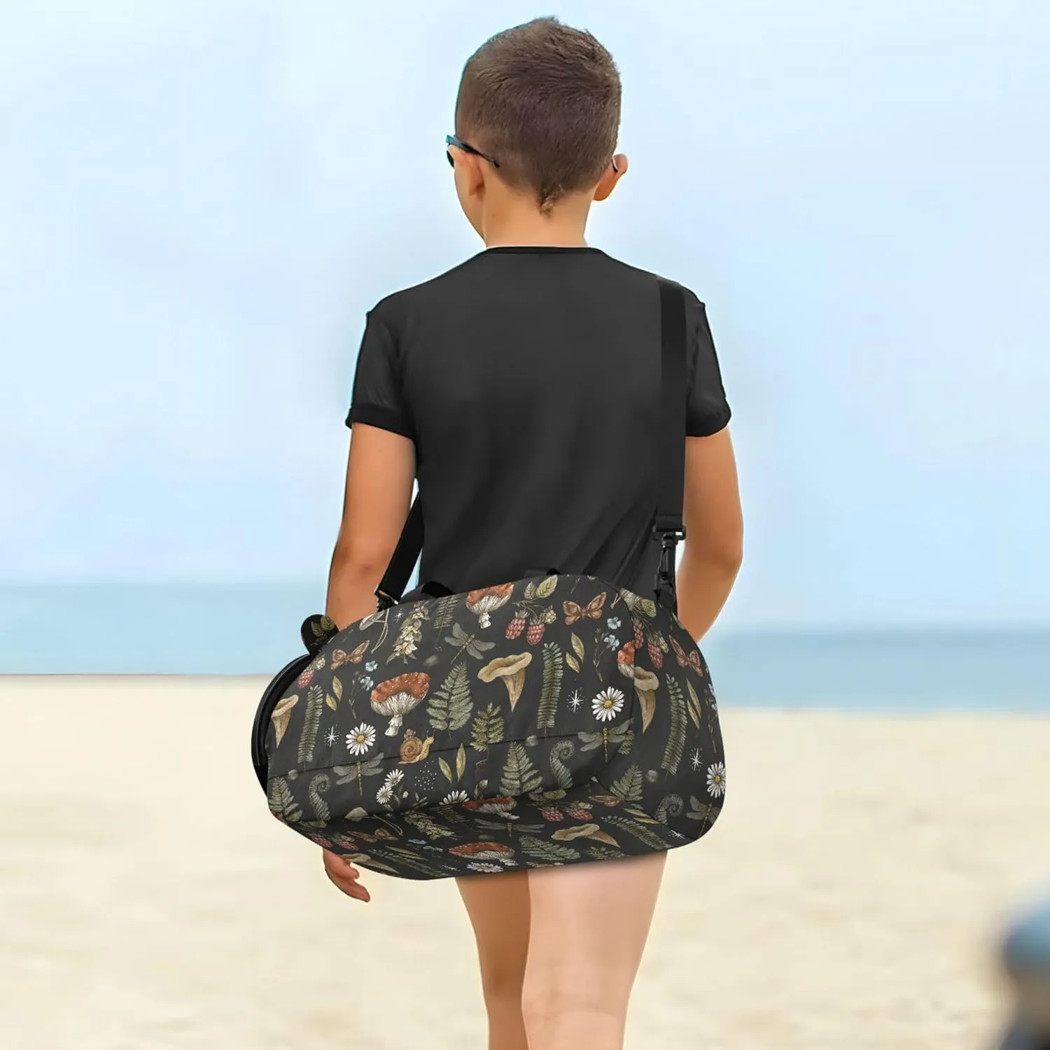 Amanita Mushroom Fern Gym Duffel Bag with Shoes Compartment Lightweight Kids Overnight Duffel Bag for School Practice, Sports, Travel