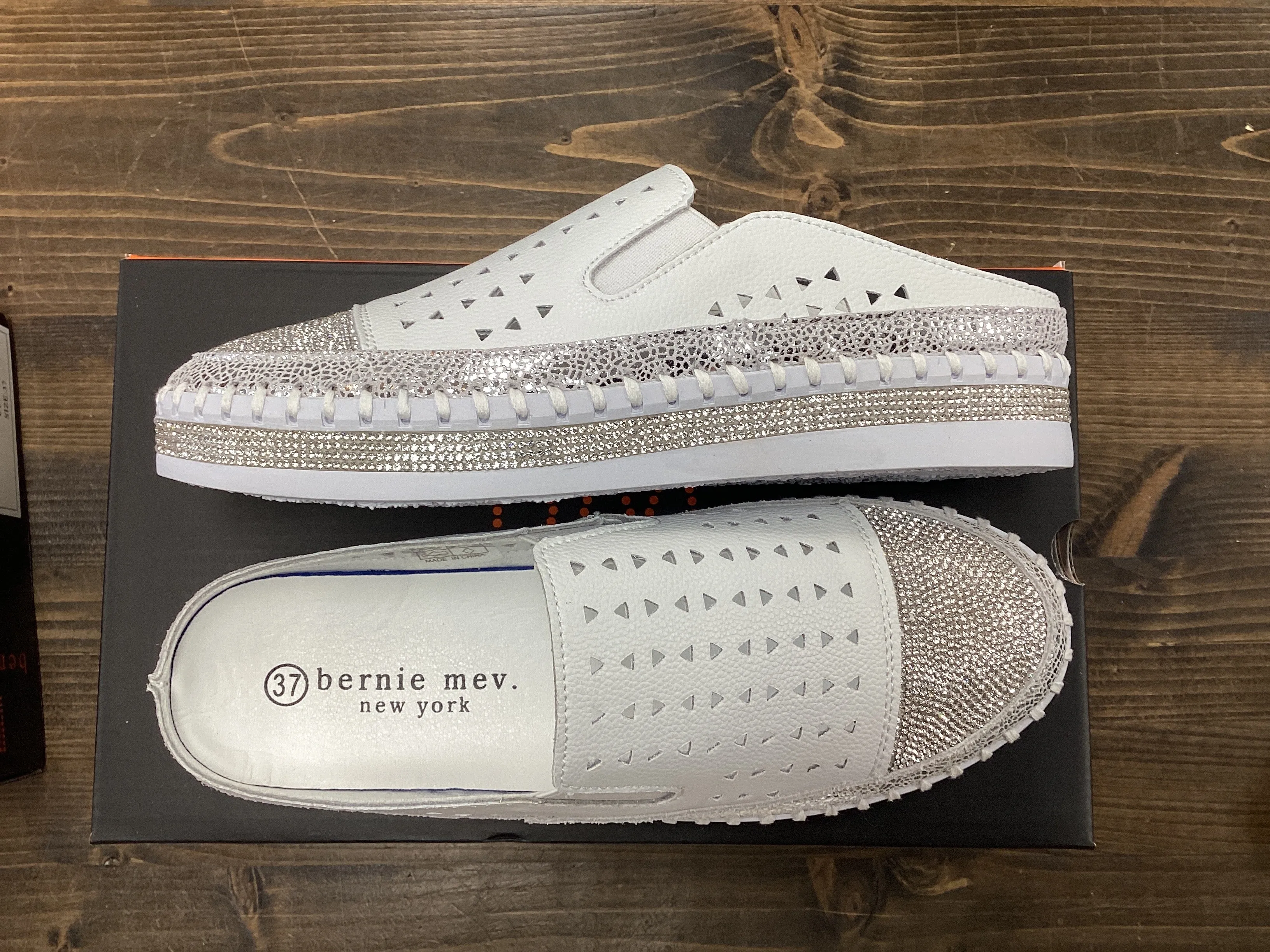 Bernie Mev TW Shine Mule
