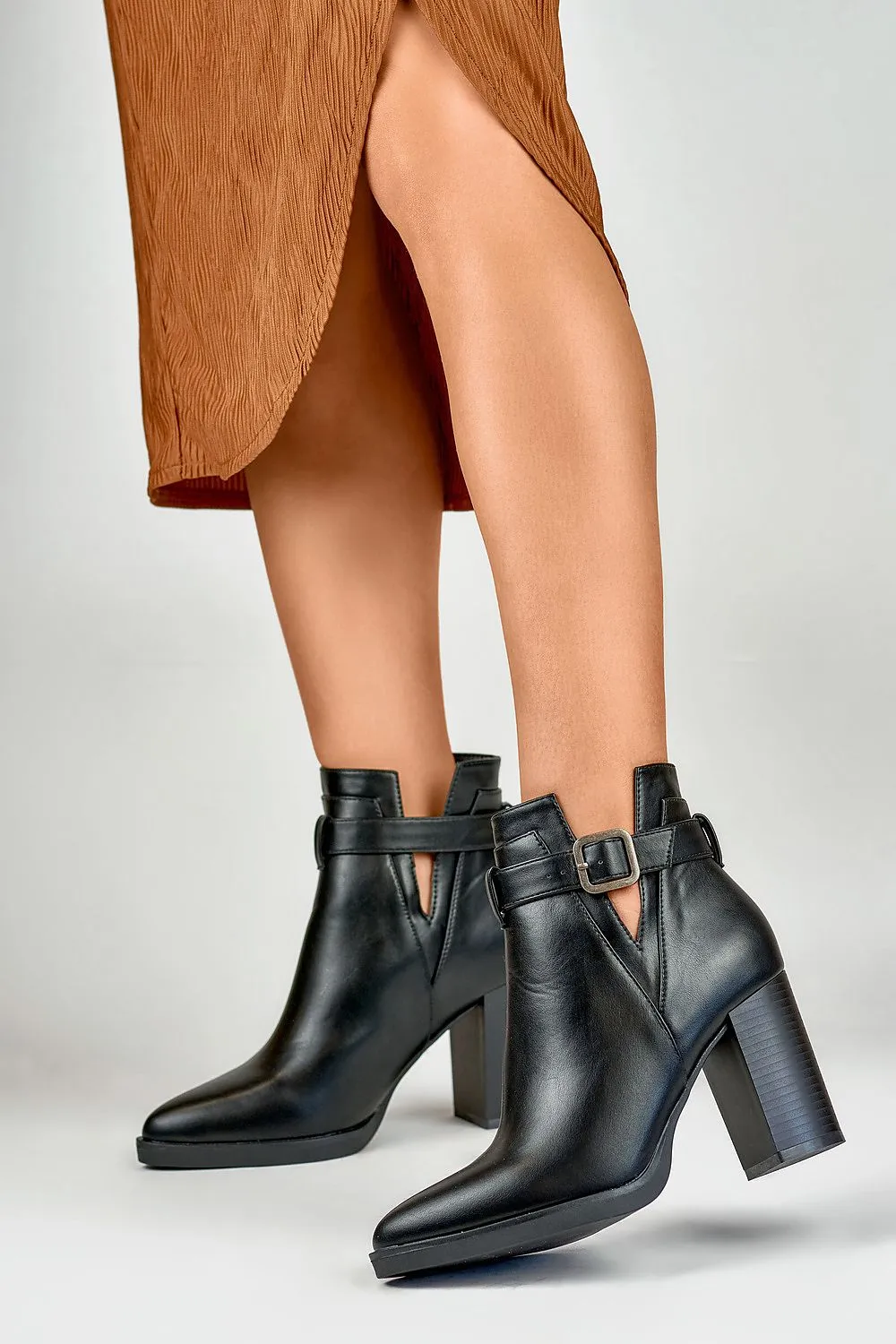 Chic Versatile & Comfortable Heel Boots