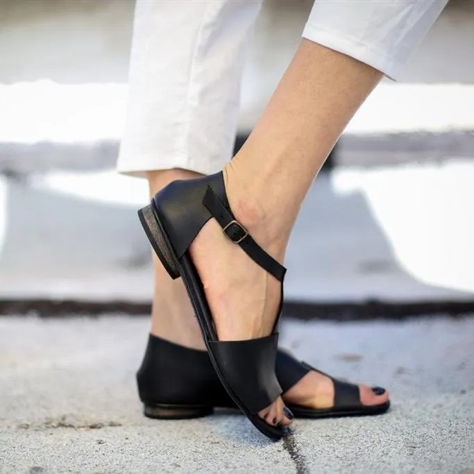 Creamtopmall Chic Black Artificial Leather Sandals