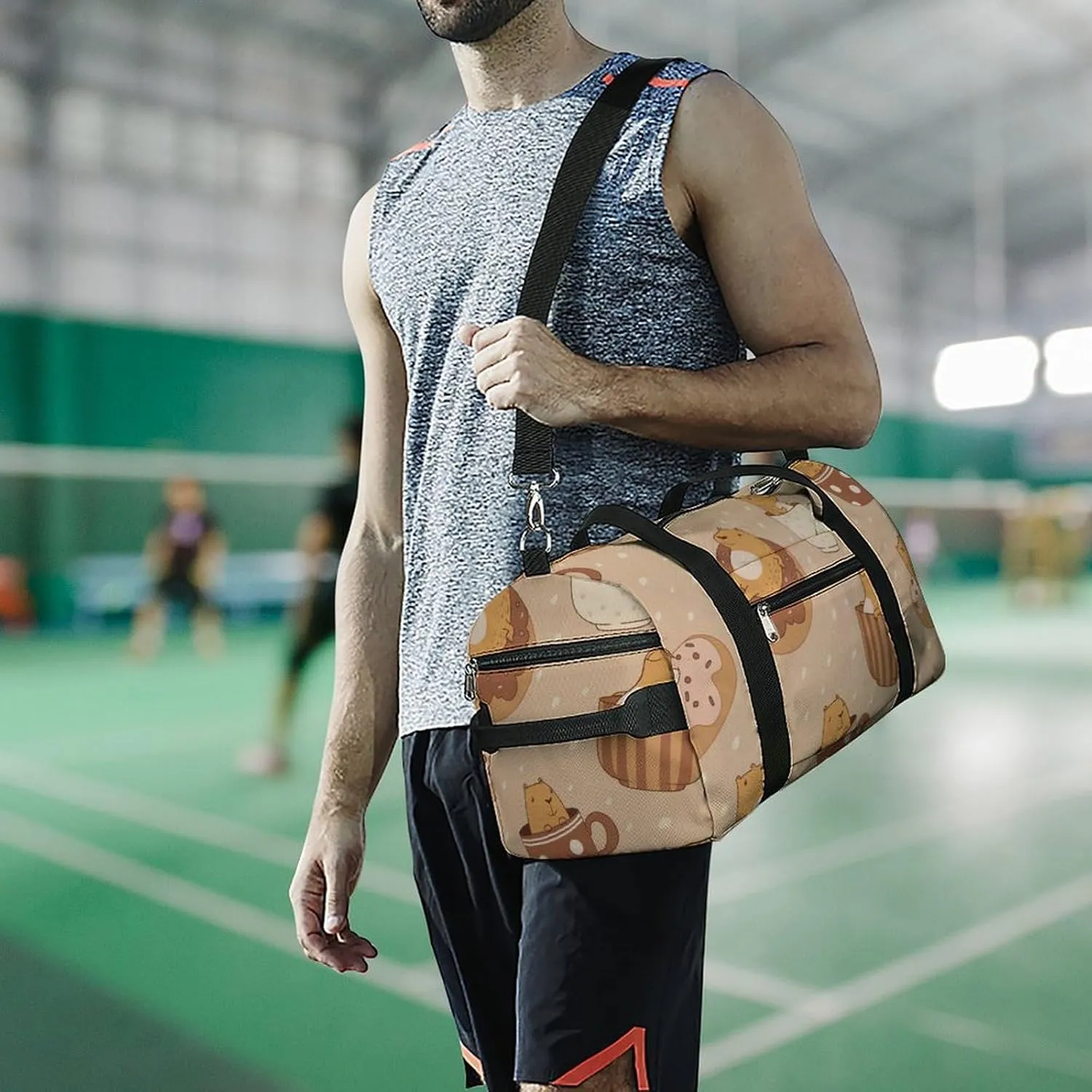 Cute Capybara in Cups on Dots Fitness Large Gym Bag for Unisex with Shoe Compartment & Wet Pocket