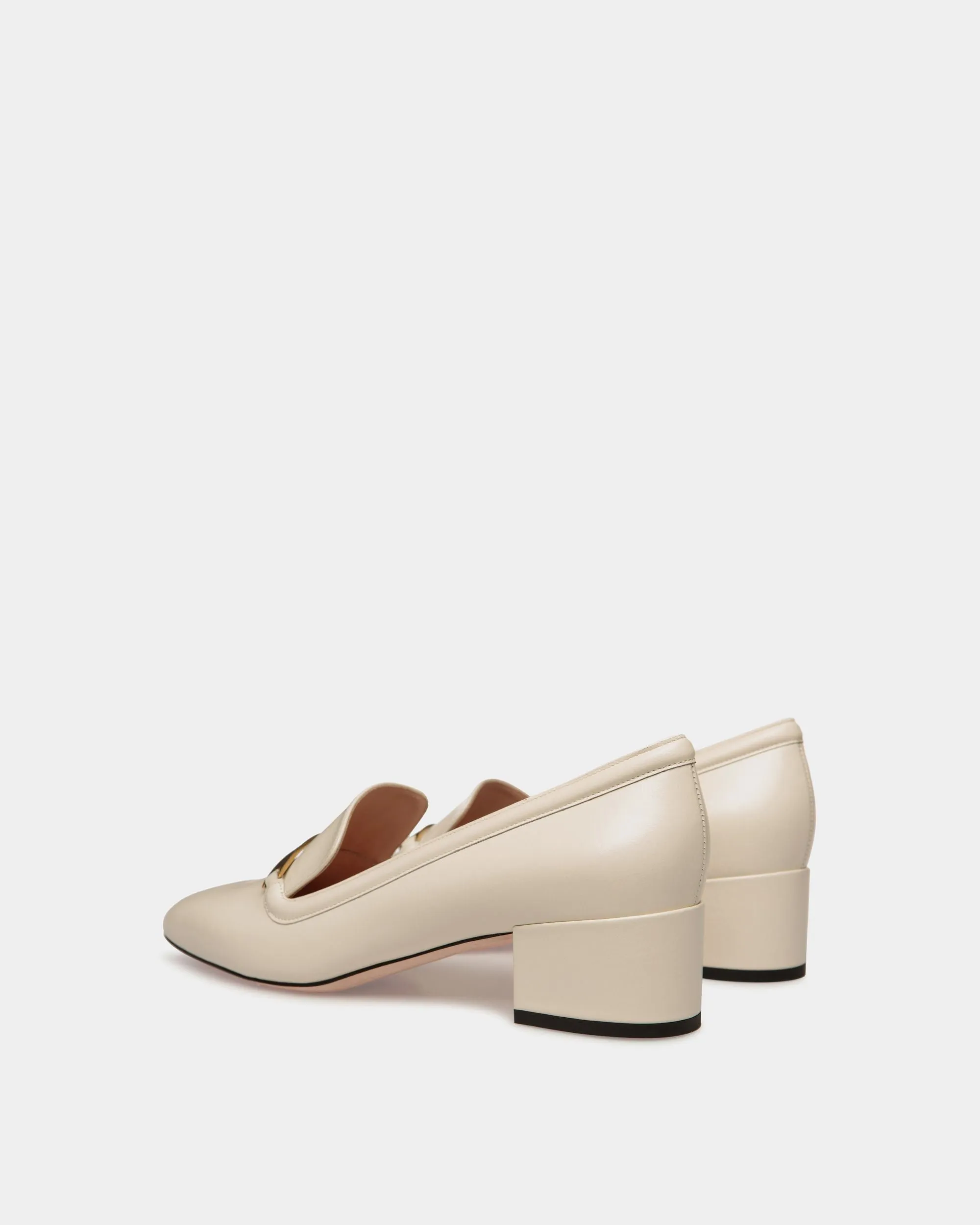 Deco Pump in White Leather