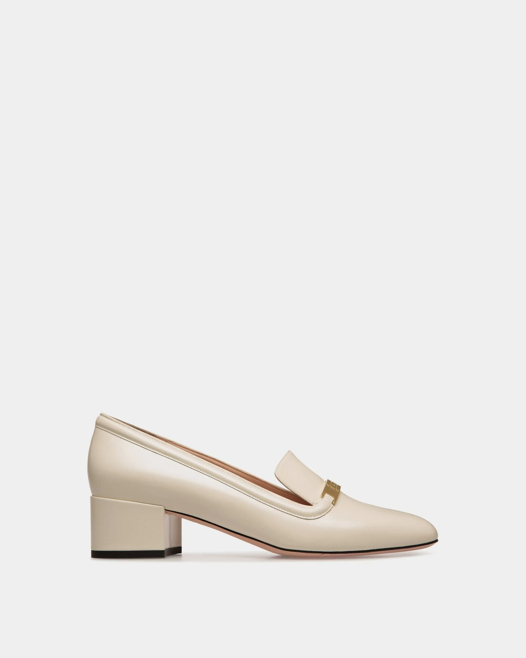 Deco Pump in White Leather