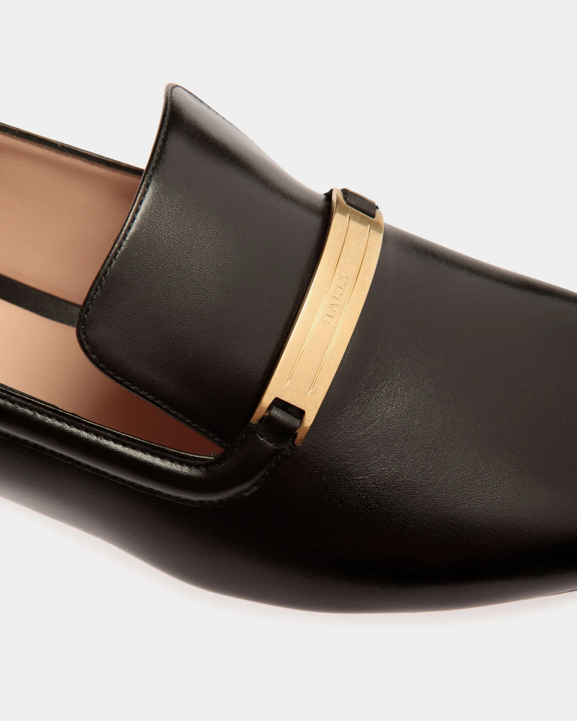 Deco Slipper in Black Leather