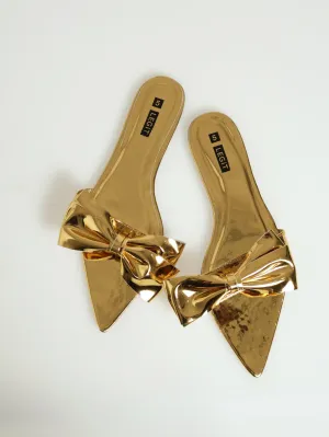Flat One Strap Metallic Push In Mule With Bow - Gold