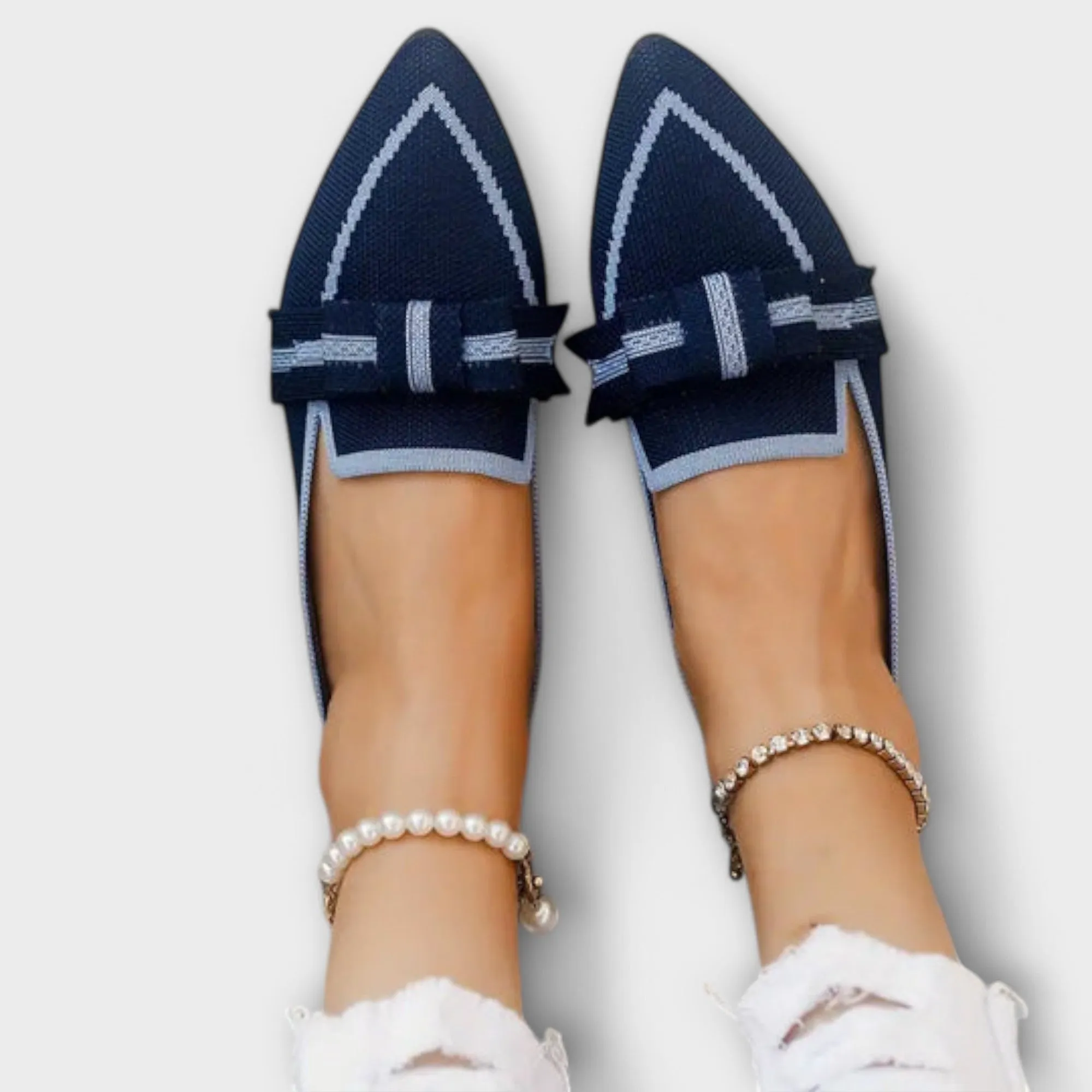 Flat Women’s Shoes with Knot Design
