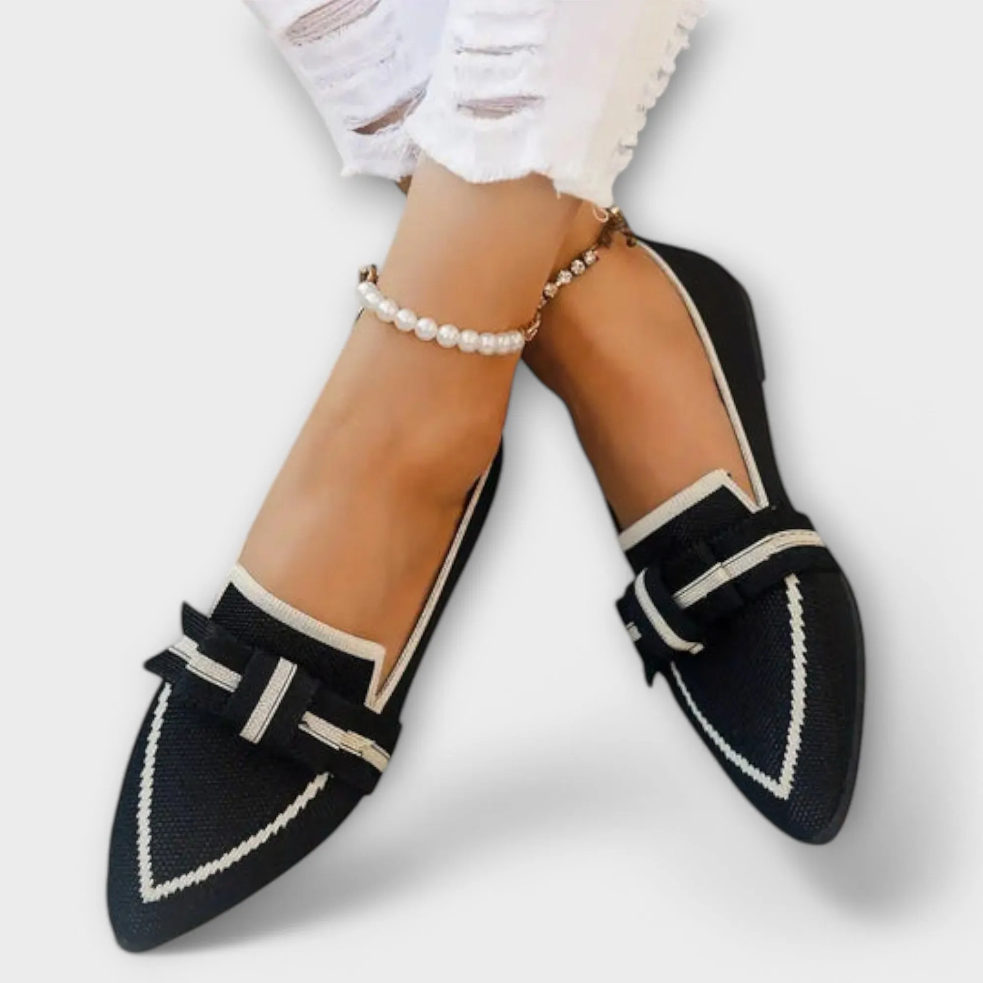 Flat Women’s Shoes with Knot Design