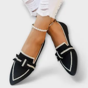 Flat Women’s Shoes with Knot Design