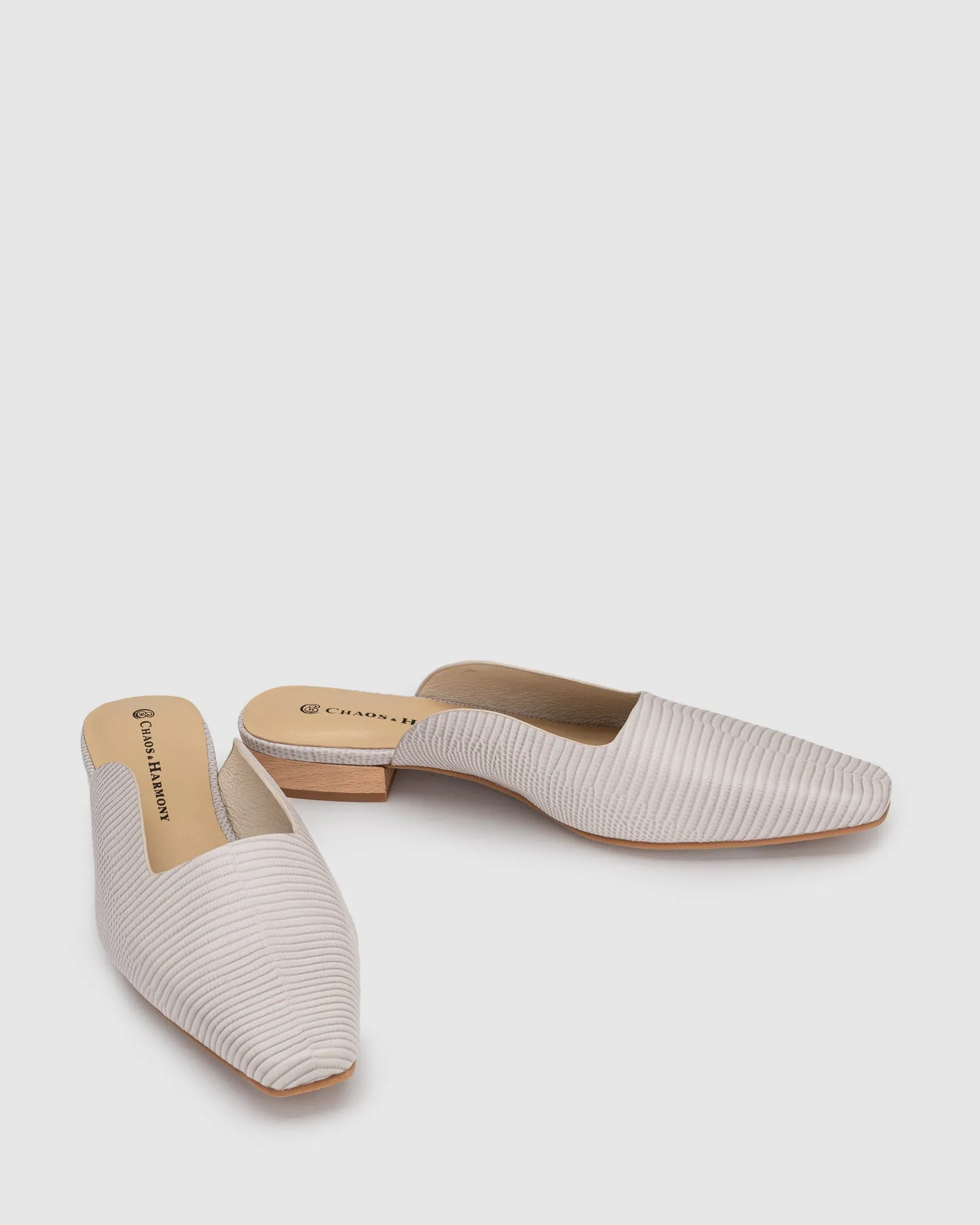 Lucia Flat - Grey