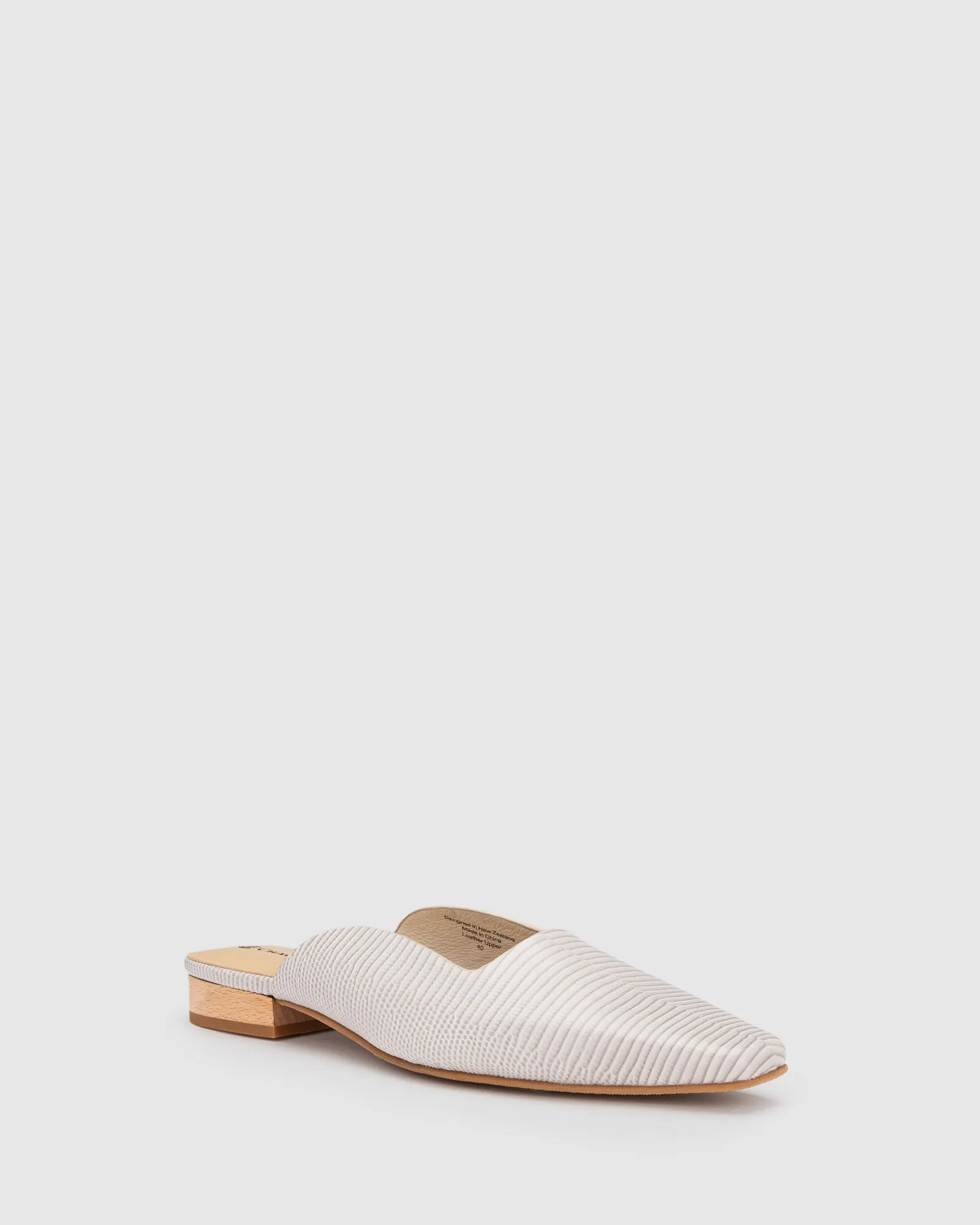 Lucia Flat - Grey