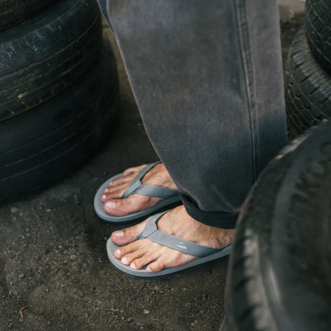 Men's Easy Living Flip Flops Granite