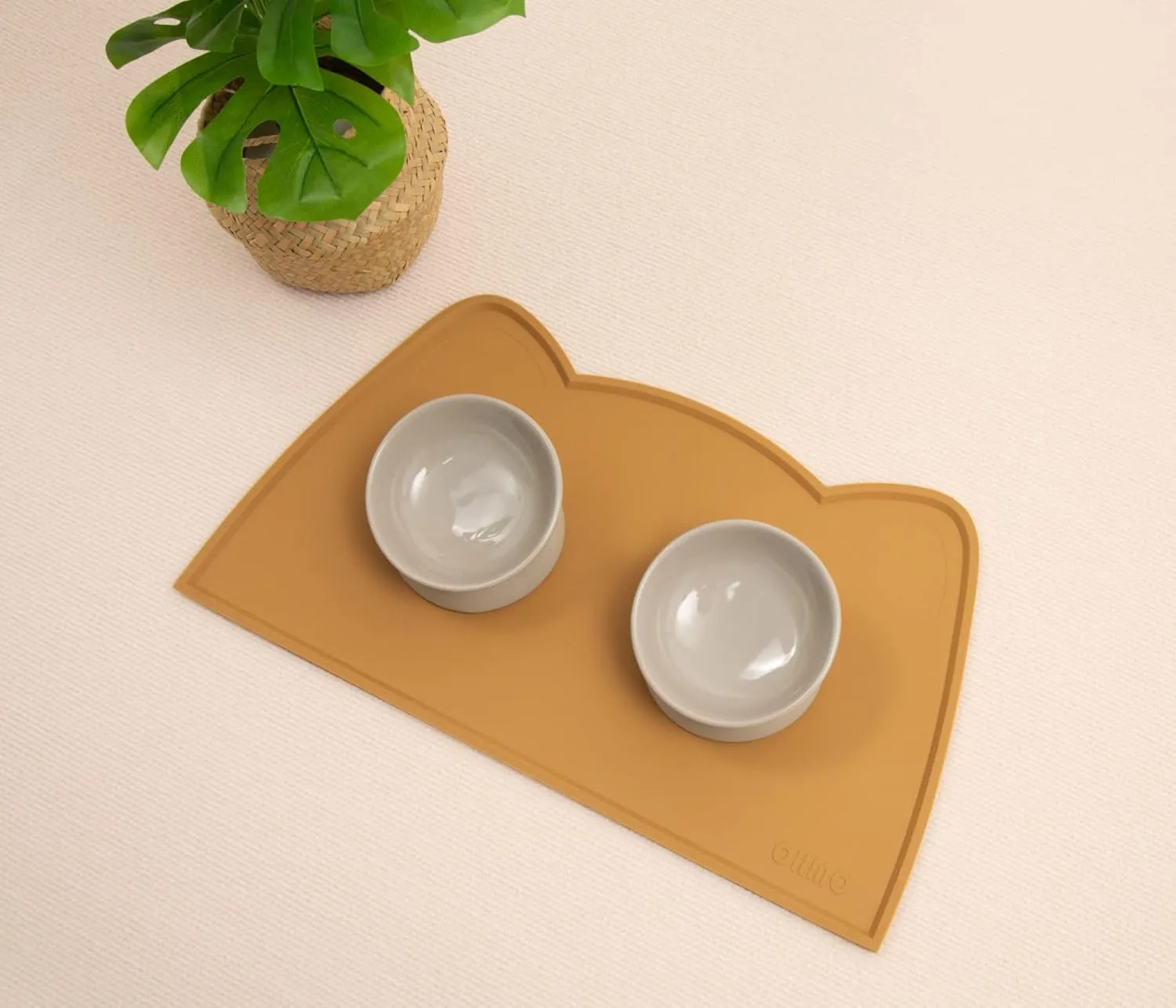 OHMO - Cat Food Mat, Silicone Pet Feeding Mat for Floor Non-Skid Waterproof Dog Water Bowl Tray, Easy to Clean Pet Placemat