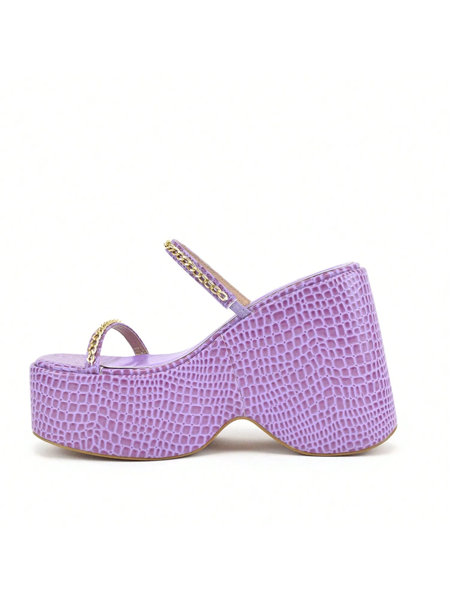 Stylish Platform Sandals: Elevate Your Summer Look!