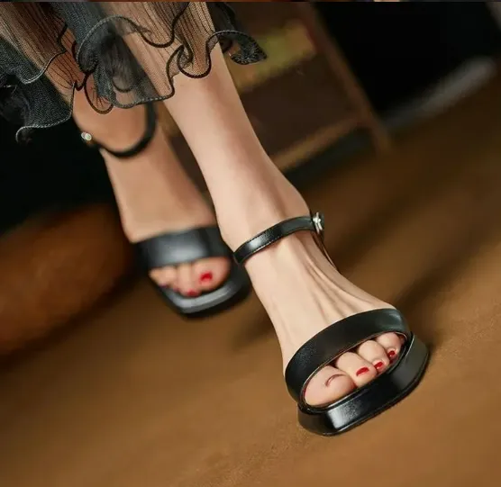 Women's - Stylish Platform Heels - Comfortable and Trendy Design - Perfect for Any Occasion